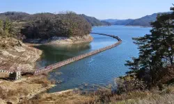 Featured image of post 安東・先聖県文化団地：湖畔に佇む歴史と自然の静寂